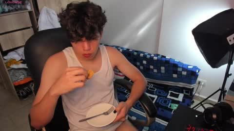 yurii_moody online show from 09-26-25, 08:24