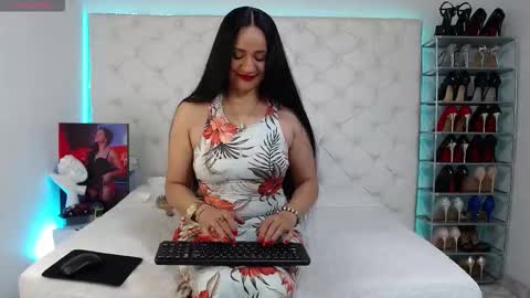 Snapshot of yury_m2_ chatting on 10-15-25, 03:17    2  online show from 10-15-25, 03:17