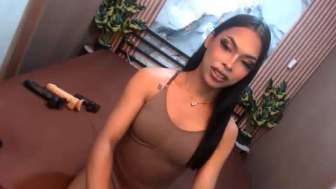 Snapshot of yvonnellvs chatting on 02-09-26, 04:00 yvonnellvs online show from 02-09-26, 04:00