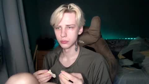 Toshka online show from 03-11-25, 01:48