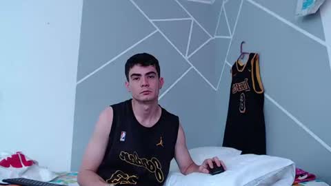 Zac efront online show from 07-02-26, 06:14