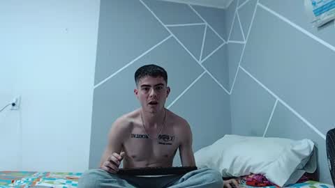 Zac efront online show from 07-10-26, 01:32