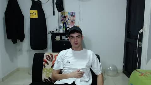 Zac efront online show from 07-19-26, 02:43