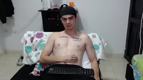 Zac efront online show from 07-28-26, 08:43