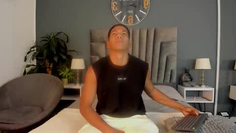 Snapshot of zac_haynes chatting on 10-22-25, 03:18 zac online show from 10-22-25, 03:18