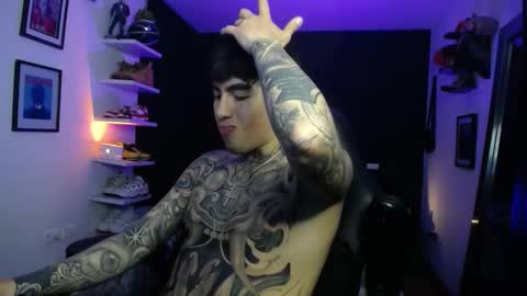 Snapshot of zac_muller1 chatting on 10-19-25, 02:01 zac_muller1 online show from 10-19-25, 02:01