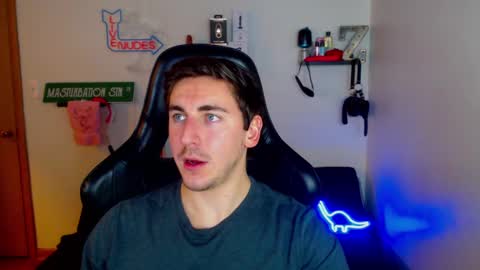 Zach Rhyder online show from 01-03-25, 01:16