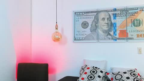 zachpri20 online show from 12-24-24, 01:17