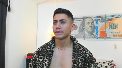 zachpri20 online show from 01-02-25, 11:41