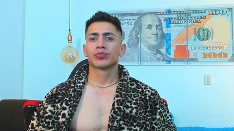 zachpri20 online show from 01-13-25, 08:58