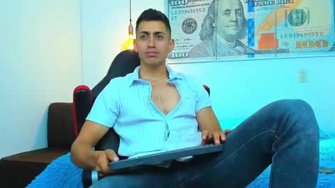 zachpri20 online show from 03-10-25, 02:59