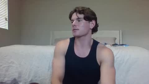 Snapshot of zachschaefer chatting on 01-08-26, 11:29 zachschaefer online show from 01-08-26, 11:29