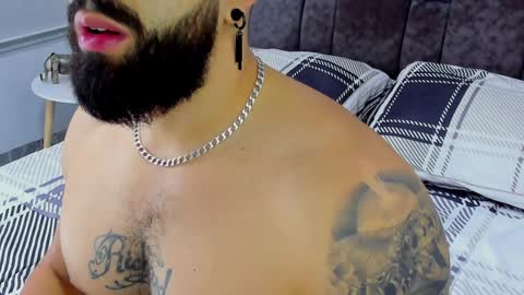 Snapshot of zack_froone chatting on 01-29-25, 07:11 Richard online show from 01-29-25, 07:11