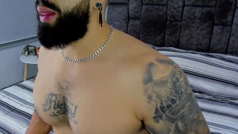 Snapshot of zack_froone chatting on 02-06-25, 01:43 Richard online show from 02-06-25, 01:43