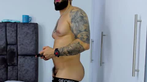 Snapshot of zack_froone chatting on 02-25-25, 06:42 Richard online show from 02-25-25, 06:42