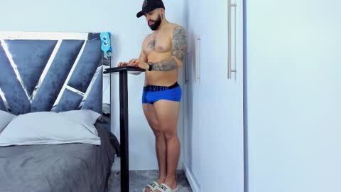 Snapshot of zack_froone chatting on 10-16-25, 01:56 Richard online show from 10-16-25, 01:56