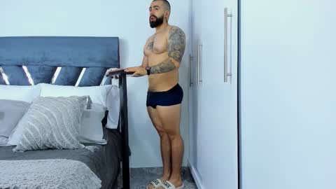 Snapshot of zack_froone chatting on 10-20-25, 12:49 Richard online show from 10-20-25, 12:49