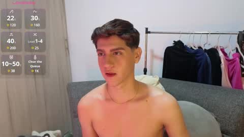 Snapshot of zackary_025 chatting on 12-09-24, 05:51 Zack online show from 12-09-24, 05:51