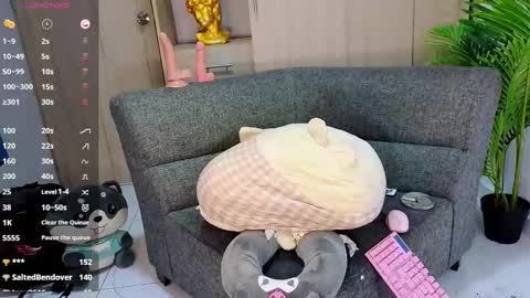 Snapshot of zackary_025 chatting on 02-23-25, 06:17 Zack online show from 02-23-25, 06:17