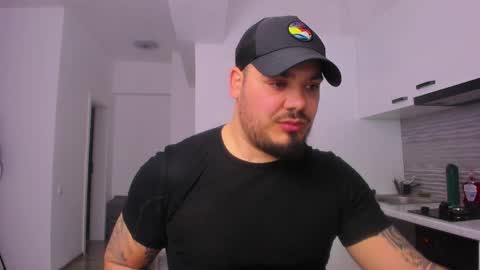 Snapshot of zackconnorsx chatting on 04-02-26, 04:48 Zack online show from 04-02-26, 04:48