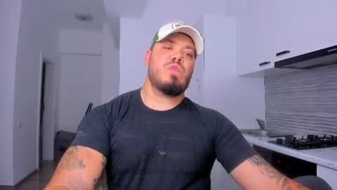 Snapshot of zackconnorsx chatting on 06-18-26, 10:14 Zack online show from 06-18-26, 10:14