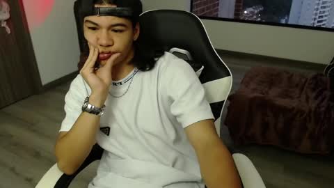 zackss_player online show from 10-08-25, 10:51