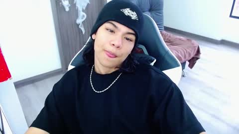 zackss_player online show from 10-11-25, 08:29