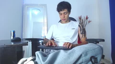 zack online show from 02-04-25, 07:44