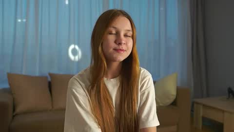 Marina online show from 10-12-25, 01:10