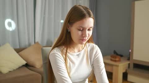 Marina online show from 10-15-25, 01:33