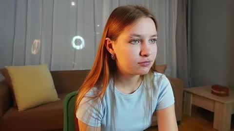 Marina online show from 10-17-25, 01:03