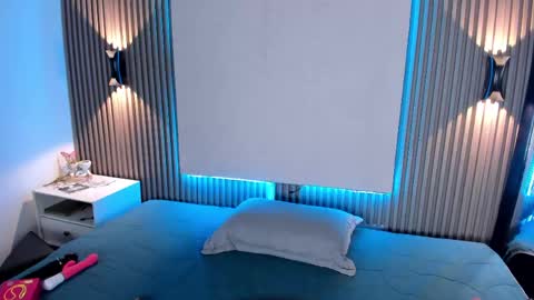 zafira online show from 04-24-26, 03:42