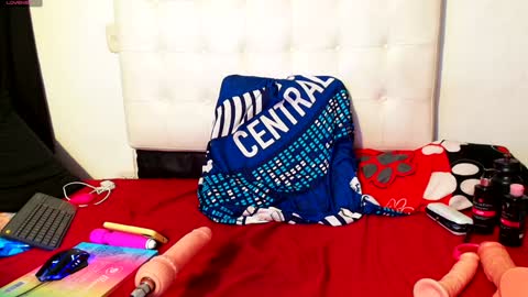 Snapshot of zafira_mature chatting on 01-18-25, 04:53 zafira online show from 01-18-25, 04:53