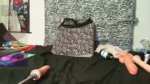 Snapshot of zafira_mature chatting on 02-28-25, 11:34 zafira online show from 02-28-25, 11:34