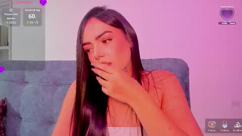 Snapshot of zafiralov chatting on 12-17-25, 01:55 zafiralov online show from 12-17-25, 01:55