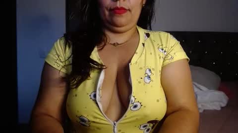 Zahi ... wants to play with everyone...yessss online show from 11-13-25, 09:03