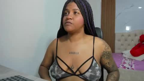 Snapshot of zahra_rose chatting on 12-18-25, 06:58 zahra_rose online show from 12-18-25, 06:58