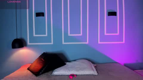 Snapshot of zaily_zc chatting on 11-28-25, 11:35 Zaily online show from 11-28-25, 11:35