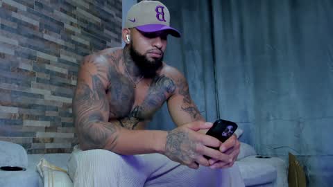 INSTAGRAM yormanfit7 online show from 01-17-25, 02:18