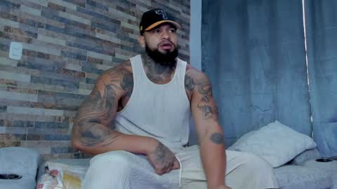 INSTAGRAM yormanfit7 online show from 02-04-25, 12:55