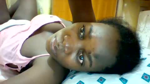 Snapshot of zainxxxx chatting on 01-05-25, 06:24 zainxxxx online show from 01-05-25, 06:24