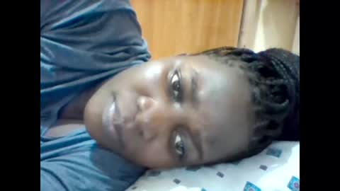 Snapshot of zainxxxx chatting on 01-08-25, 12:17 zainxxxx online show from 01-08-25, 12:17