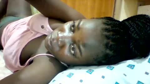 Snapshot of zainxxxx chatting on 01-31-25, 01:33 zainxxxx online show from 01-31-25, 01:33