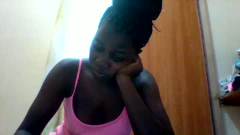 Snapshot of zainxxxx chatting on 02-06-25, 12:16 zainxxxx online show from 02-06-25, 12:16