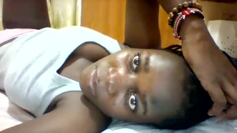 Snapshot of zainxxxx chatting on 03-11-25, 11:48 zainxxxx online show from 03-11-25, 11:48