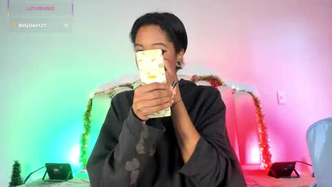 Snapshot of zairarose25 chatting on 11-30-25, 01:48 Zaira online show from 11-30-25, 01:48