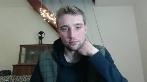Snapshot of zakonezach chatting on 12-24-24, 06:28 zakonezach online show from 12-24-24, 06:28