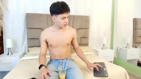 Samuel online show from 07-28-26, 08:01