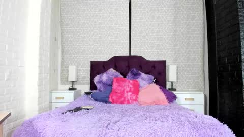 Snapshot of zamara_kleii chatting on 11-08-25, 04:34 Zamara Kleii online show from 11-08-25, 04:34