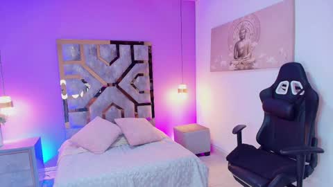 zamira_taylor online show from 10-02-25, 03:02